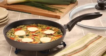 פריטטה עם גבינת עזים