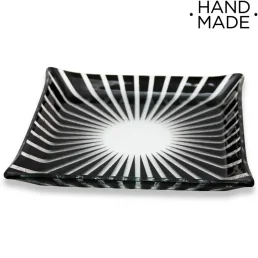 צלחת הגשה מרובעת, Tipi