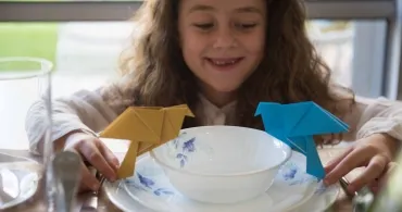 לשתף את הילדים בעריכת השולחן