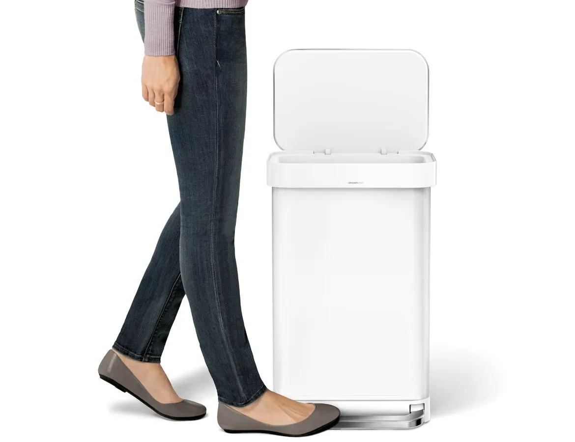 פח דוושה רחבה לבן 45 ל' 13