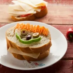 צבעוני ושמח